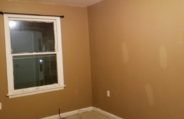 137 Arlington St Apt B Gallery 4