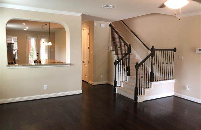 2528 Amur DR Gallery 3