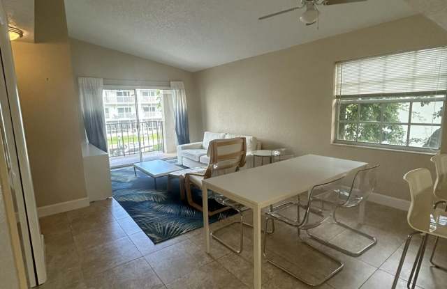 1135 Lake Shore Drive Gallery 4