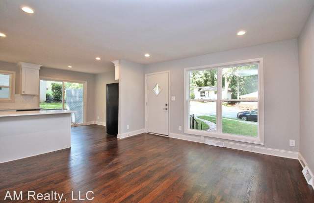 1719 Herrin Avenue Gallery 3