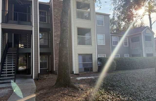 2201 METROPOLITAN WAY - 2201 Metropolitan Way, Orlando, FL 32839
