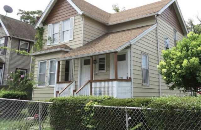 405 Bellevue Street Gallery 1