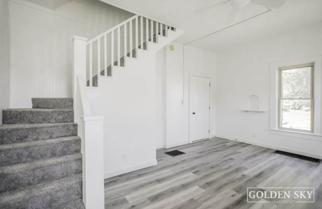 216 South Dill Street Gallery 3