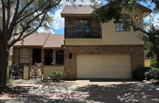 109 E Del Mar Blvd photos photos