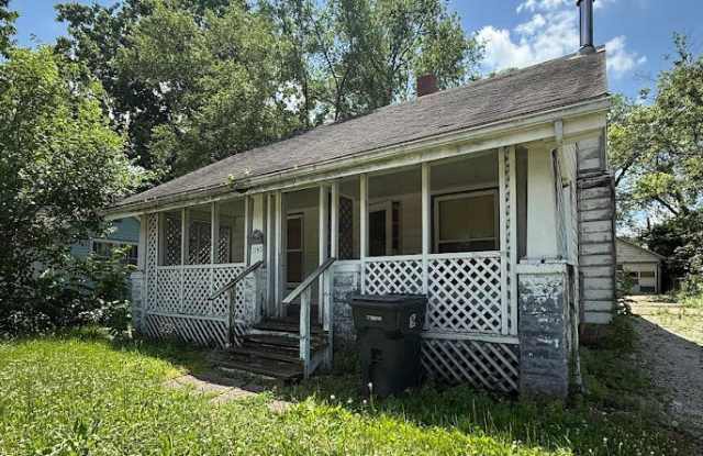 1745 West Grand Avenue photos photos