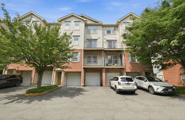 11876 Breton Court Reston, VA 20191 photos photos