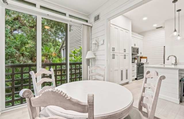 1315 Winding Oaks Circle E Gallery 2