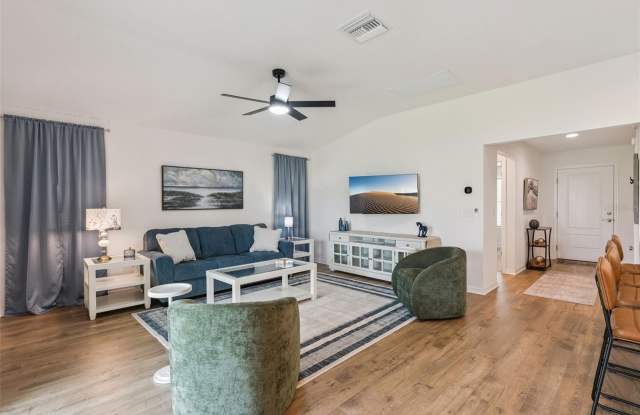 7608 DANIEL HEARNS Way Gallery 2