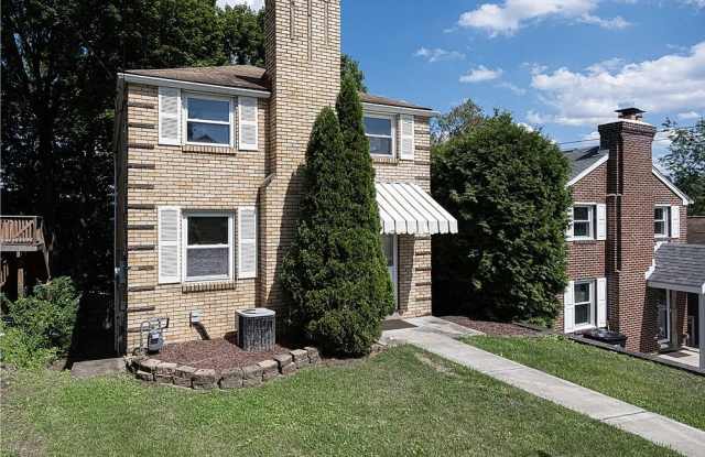 36 Hempstead Avenue Gallery 1