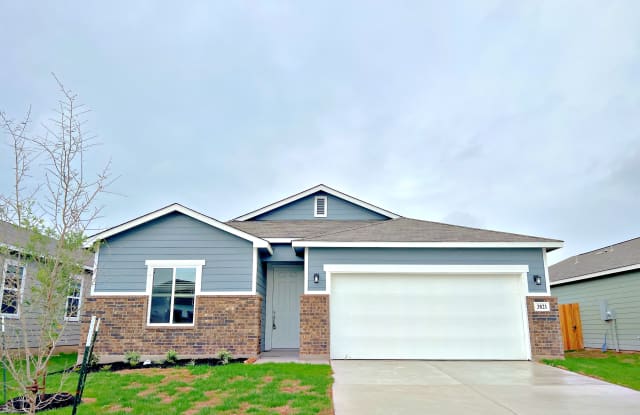 3821 Donald Dr - 3821 Donald Drive, Seguin, TX 78155