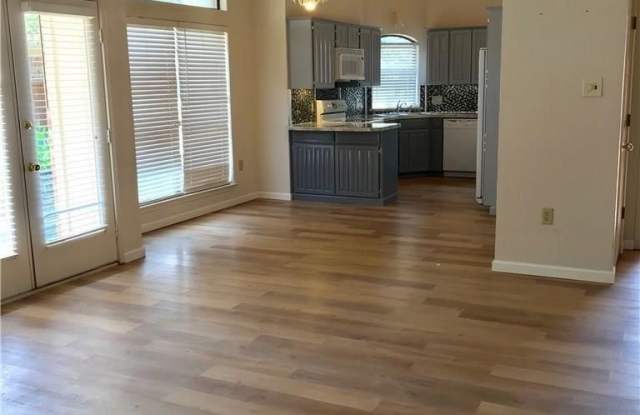 1406 Briarcrest Drive Gallery 4