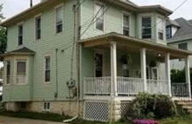 621 ELDRIDGE unit: 2 photos photos 621 ELDRIDGE unit: 2 photos photos