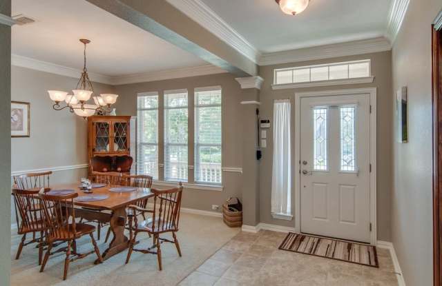 929 Water Oak Drive Gallery 3