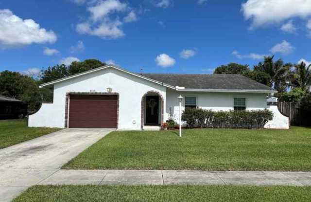 8110 Rose Marie Avenue East photos photos