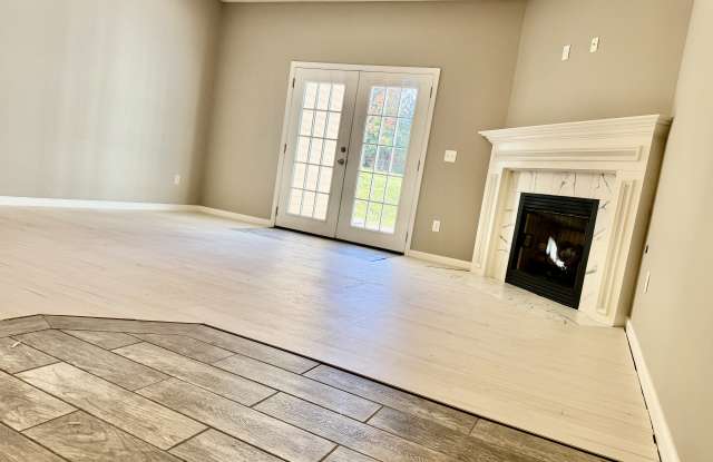 325 Falling Br Rd - 325 Falling Branch Road, Christiansburg, VA 24073