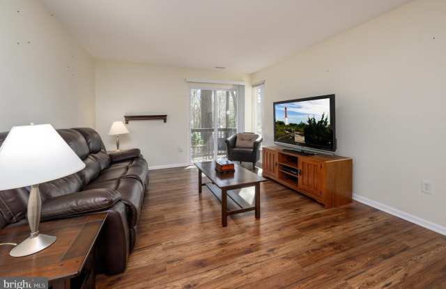 339 WOODLAKE DRIVE - 339 Woodlake Drive, Burlington County, NJ 08053