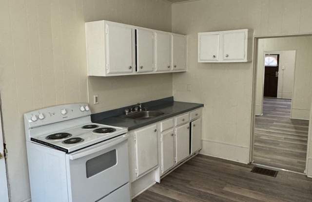 3 bedroom, 1 bath, 3 story half double house photos photos