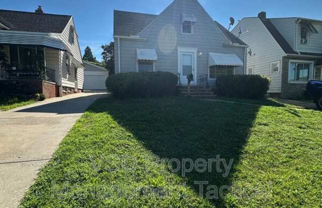4733 E 88 St photos photos