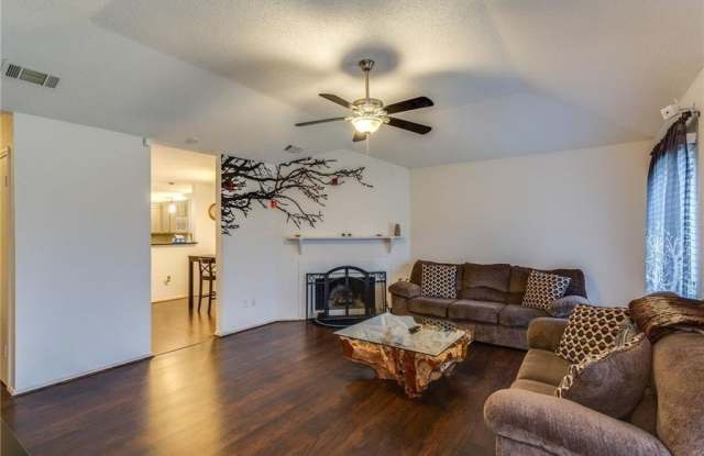 2212 Limestone Lane Gallery 2