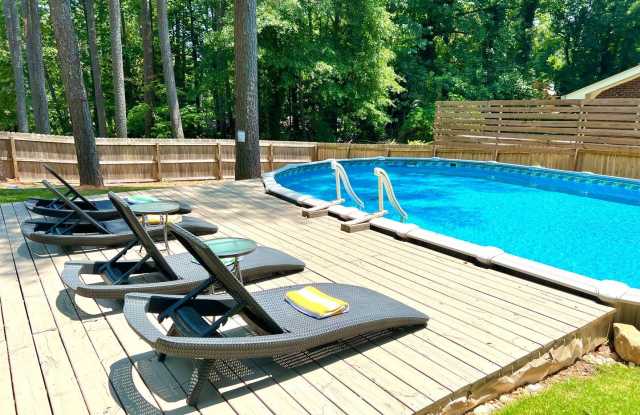 2584 Woodhill Ln Gallery 4
