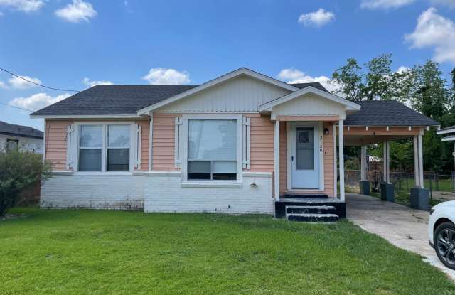 Home for rent! - 2120 Elder Street, Lake Charles, LA 70601