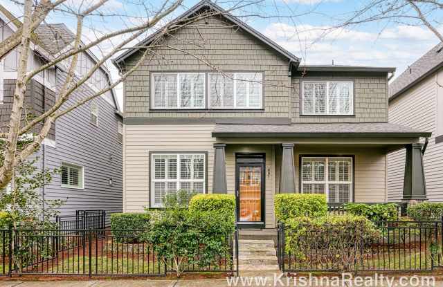 Beautiful 3 Bedroom | 3.5 Bathroom | Single Family Home | Large Bonus Room | Located In Quiet Orenco Gardens photos photos