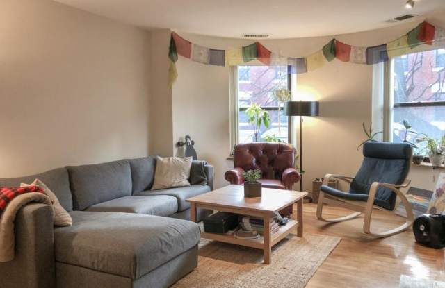 87 Gainsborough St. photos photos