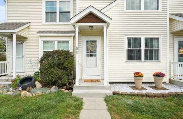 872 Sheldrake Court 21B - 872 Sheldrake Court, Columbus, OH 43085