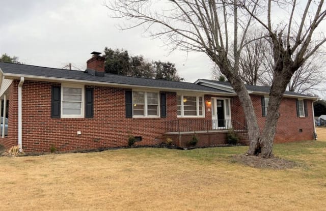 101 Lee Circle - 101 Lee Circle, Greenville County, SC 29650