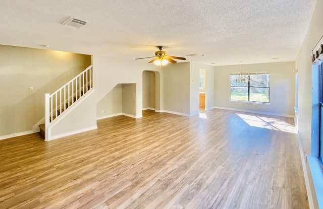 7018 River Elms Gallery 2