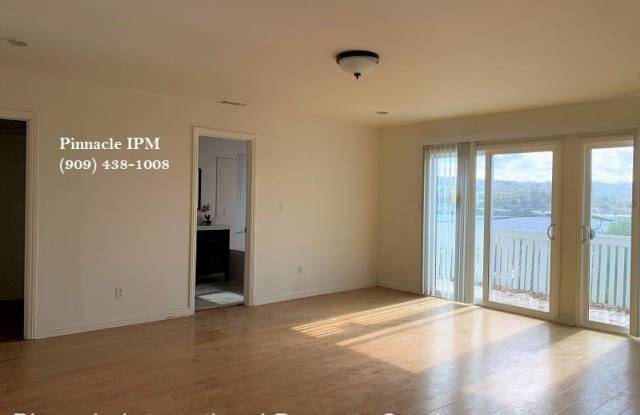 562 Slope Drive Gallery 3