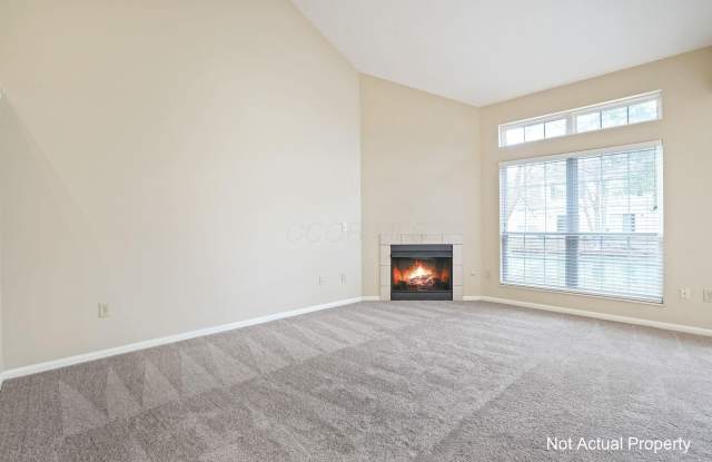 5002 Stratford Pine Lane Gallery 4