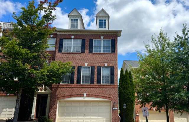Beautiful 4 BR/3.5 BA EOG Townhome in Laurel! - 11011 Chelsea Way, Scaggsville, MD 20723
