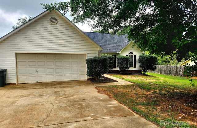 403 Winecoff Street - 403 Winecoff Street, Iredell County, NC 28166