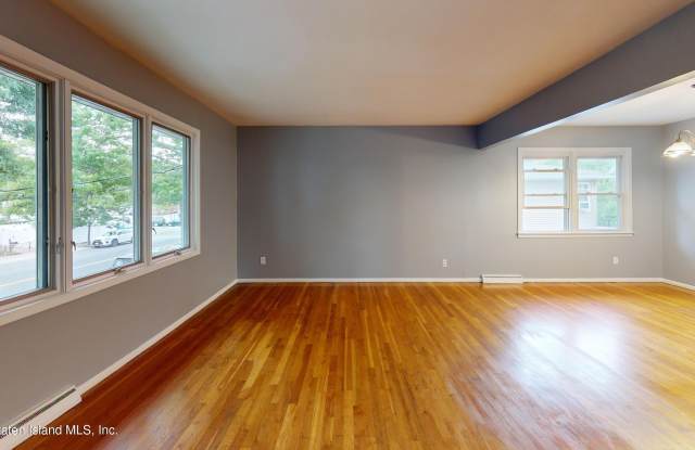713 Tysens Lane Gallery 2