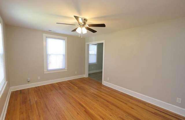102 E Edgewood Drive Gallery 4