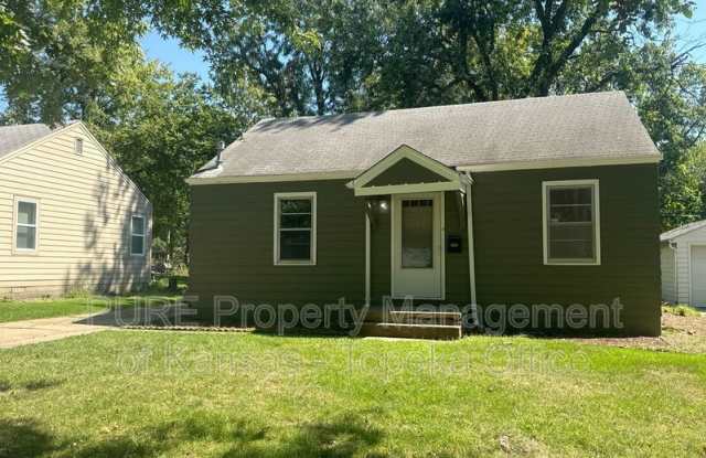 2004 SW Medford Ave. photos photos