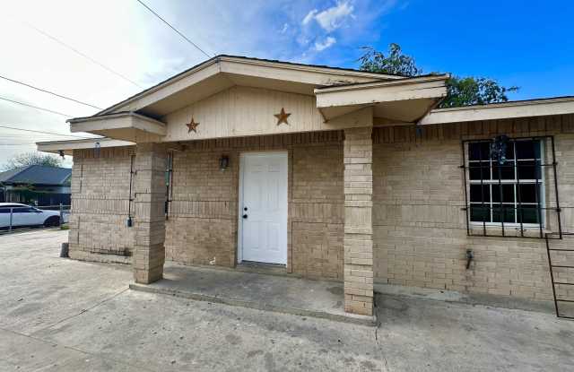 3703 Flores Ave photos photos