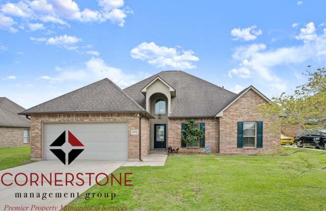 Welcome to your charming 3 BR, 2 BA oasis in Sorrento! Call Today! photos photos