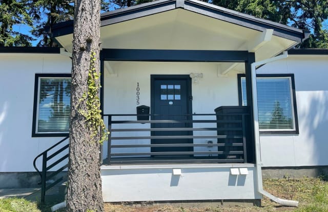 10035 SE Holgate Blvd - 10035 Southeast Holgate Boulevard, Portland, OR 97266