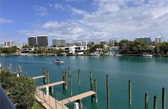 9221 E Bay Harbor Dr Gallery 2