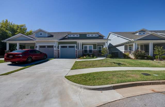 2 Bed 2 Bath Duplex Located in Oklahoma City! Gallery 3