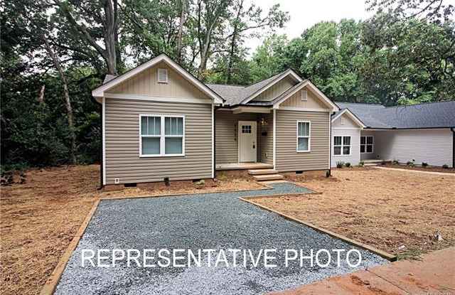 7932 E Lane Drive Gallery 3