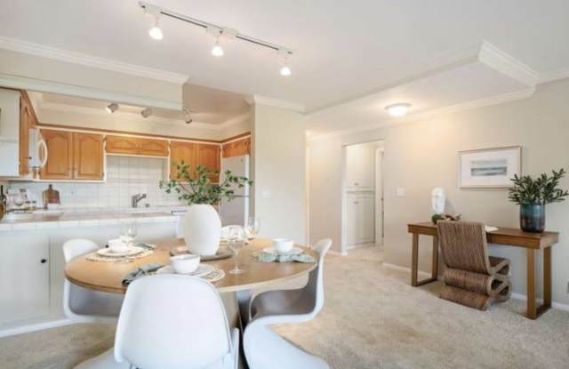 2727 Miradero Dr Apt 302 Gallery 3