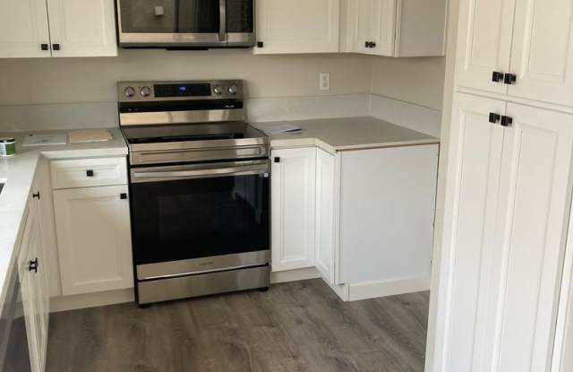 Move in ready house in the Heart of Tierrasanta Gallery 4