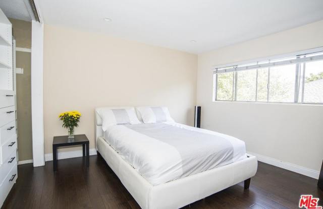 1824 20th St Apt E Gallery 4