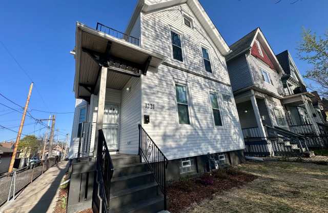 Large Open Concept 5BR/2BA Rent to Own Home with Office photos photos