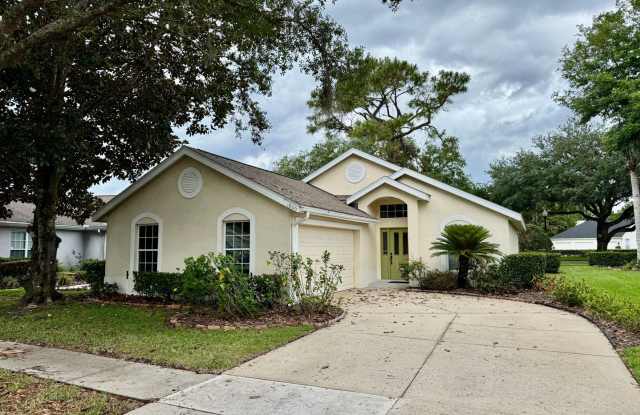 IMMACULATE 2 Bedroom / 2 Bathroom in Country Club of Mount Dora! photos photos