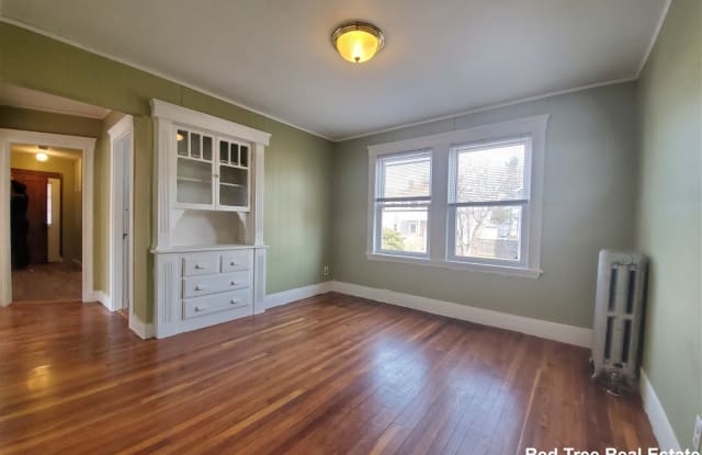 31 Lyman Avenue - 31 Lyman Avenue, Medford, MA 02155