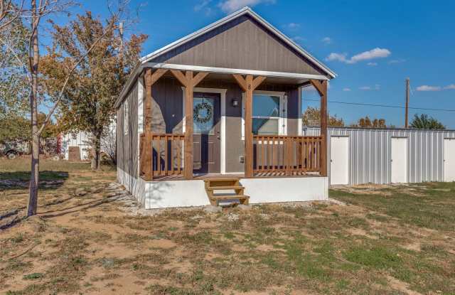 5001 Knob Hill Road Gallery 2